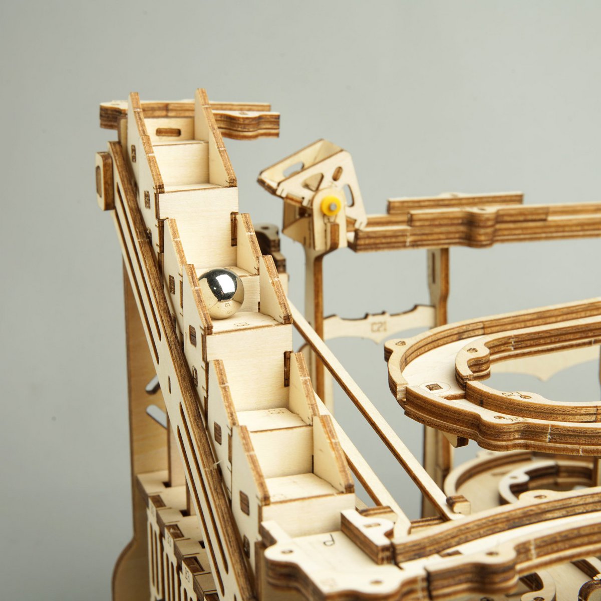 Classic Whirl DIY Wooden Marble Run Kit – Gravity's Quiet Spell, 233 Pieces by Robotime