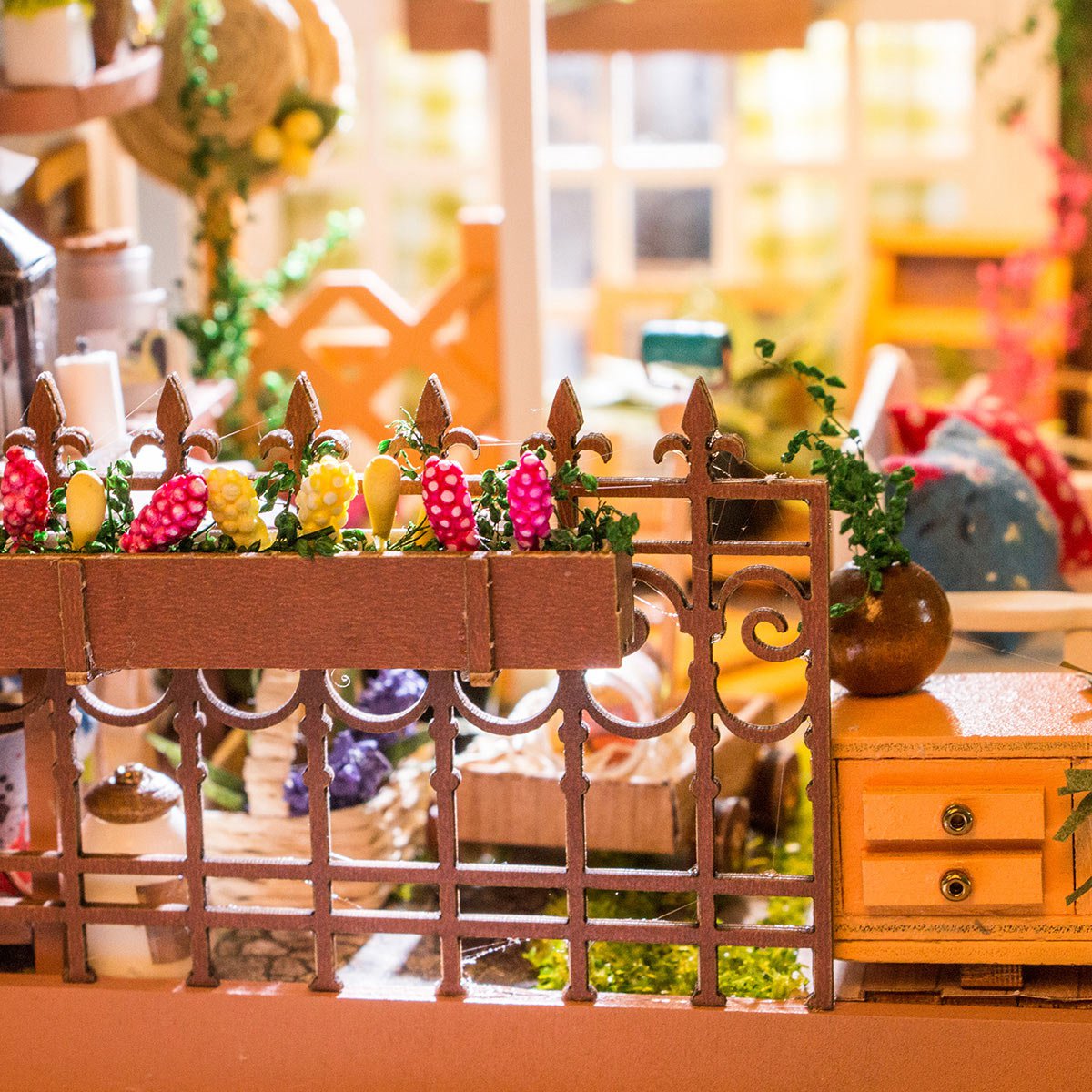 Miniatuurmodel "Miller's Garden House" - DIY-bloempot met ledverlichting (231 stuks)
