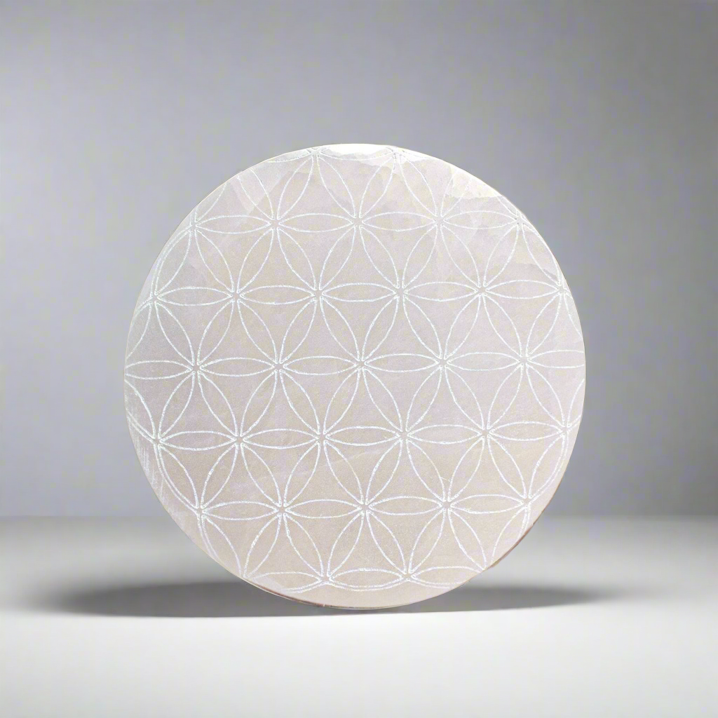 Flower of Life Selenite Charging Plate – Stone of Radiant Energy, Ø10 cm