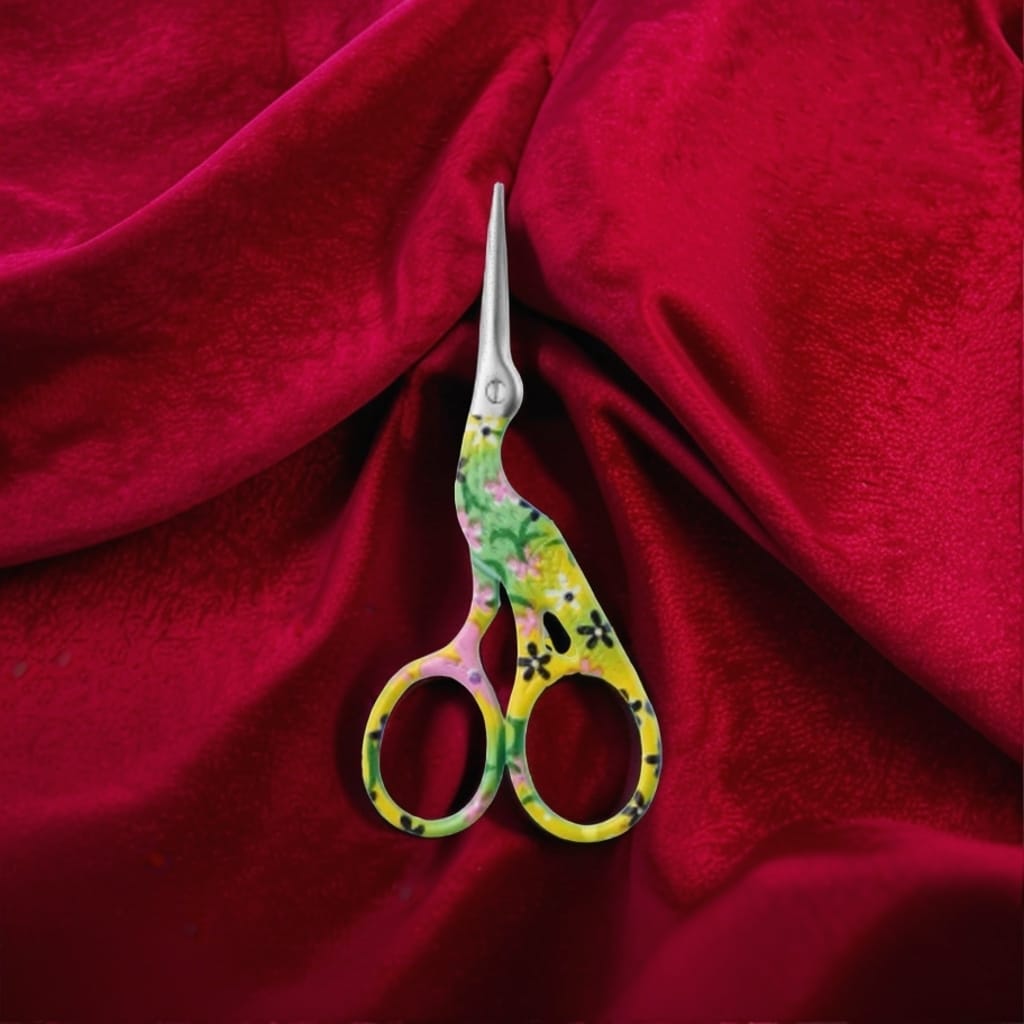 Colorful Floral Embroidery Scissors – Vintage Bird-Inspired Craft Tool (10 cm)