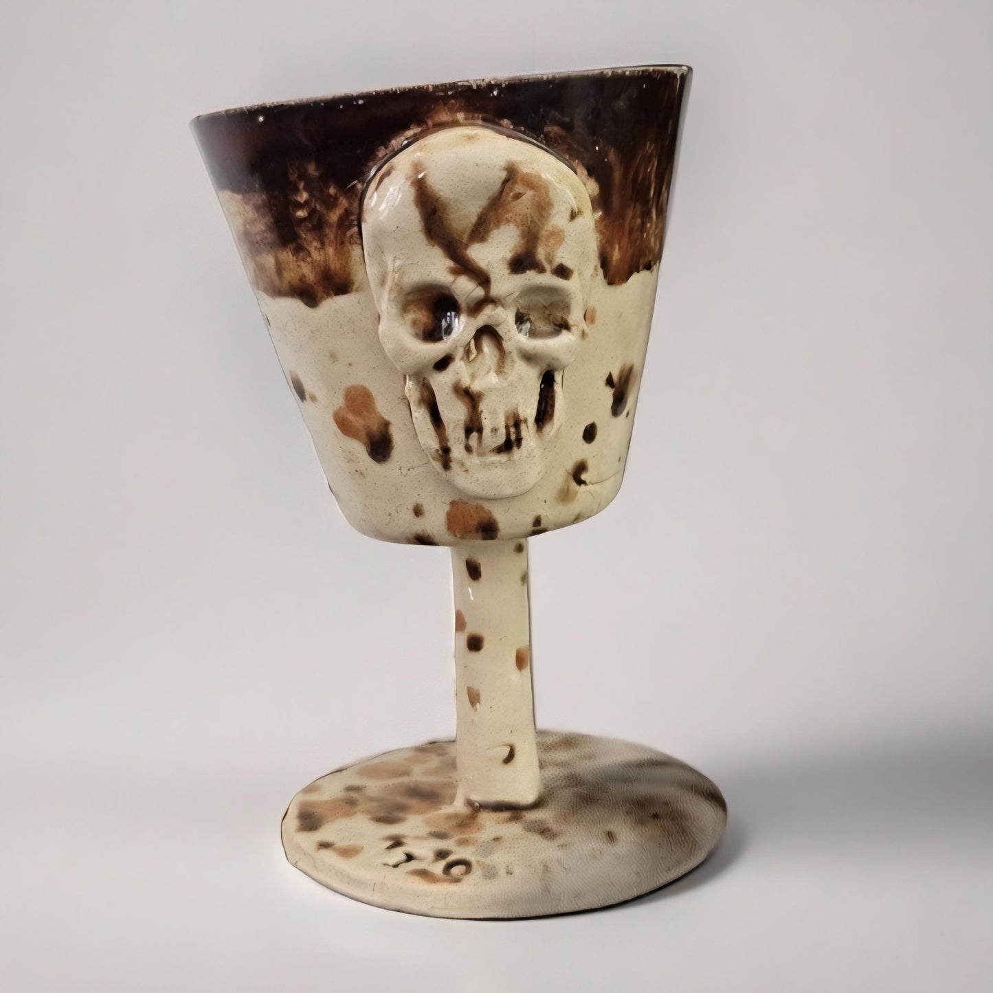 Skull Chalice Wineglasses – Set of 2 Macabre Toasting Vessels, Ø6.5×10 cm