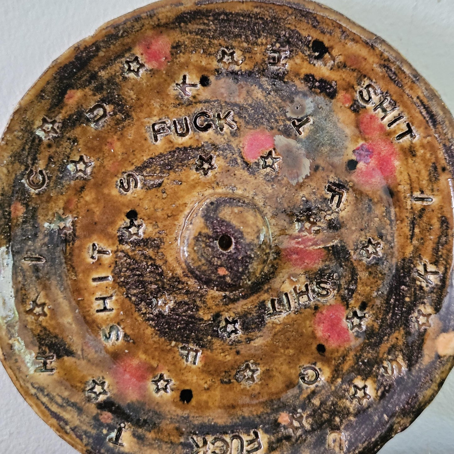 Cosmic Curse Ceramic Incense Holder – Fire-Born Ritual Dish with a Wink, Ø8 cm