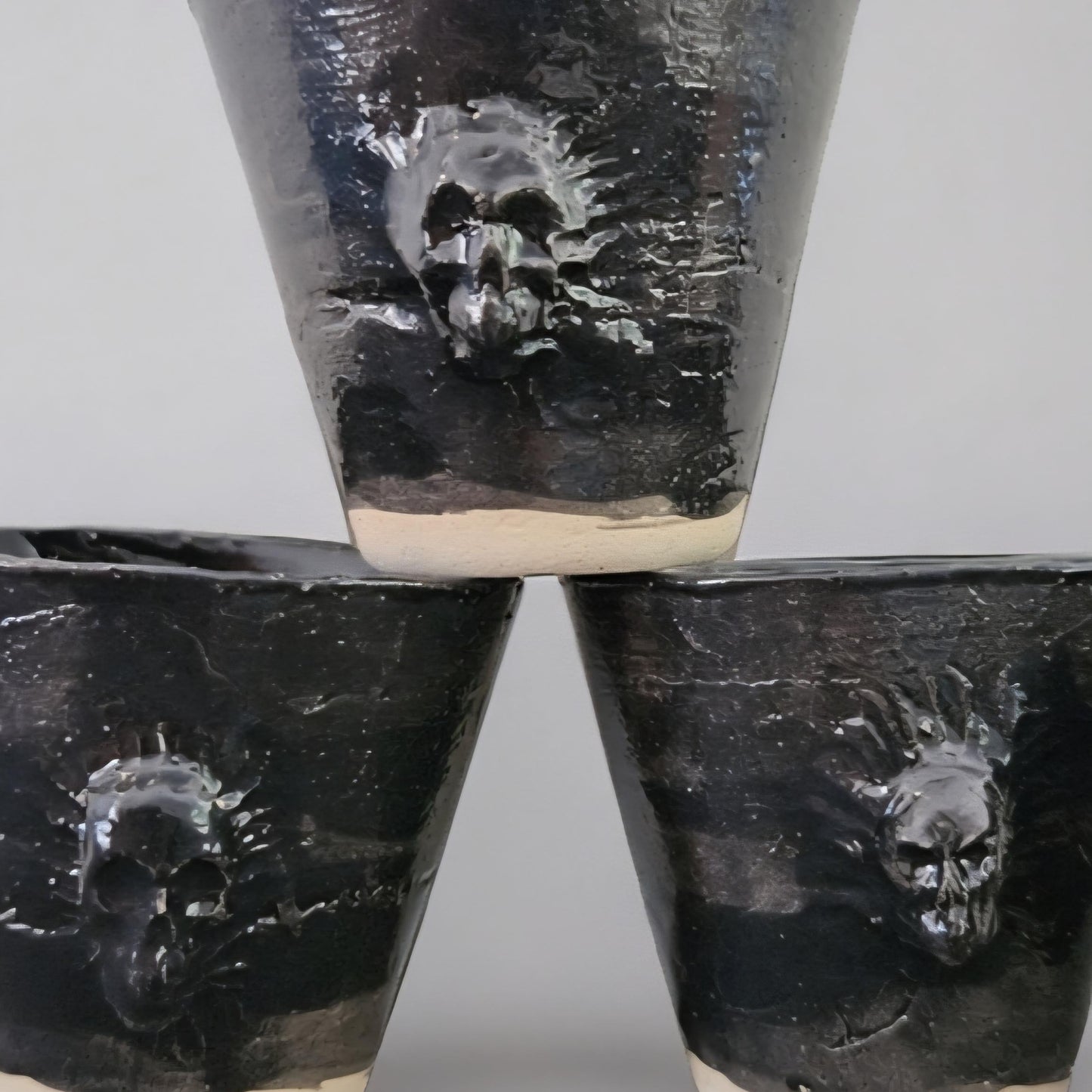 Volcanic Skull Mini Jars – Set of 2 Dark Ritual Vessels for Shots & Succulents, Ø4.5×5.5 cm