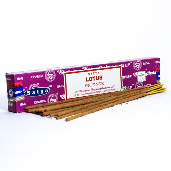 Satya Lotus Incense Sticks – Scent of Tranquil Renewal, 15 g by Satya / Shrinivas Sugandhalaya