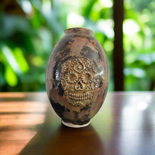 Death on Mars Vase – Ceramic Symbol of Memory and Dust, Ø 12 × 17 cm