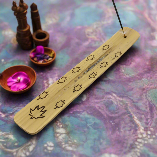 Maple Leaf Wooden Incense Holder – Carrier of Change &amp; Letting Go, 25 cm