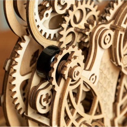 Guardian Owl DIY Wooden Wall Clock Kit – Featured Timekeeper, 161 Pieces by Robotime