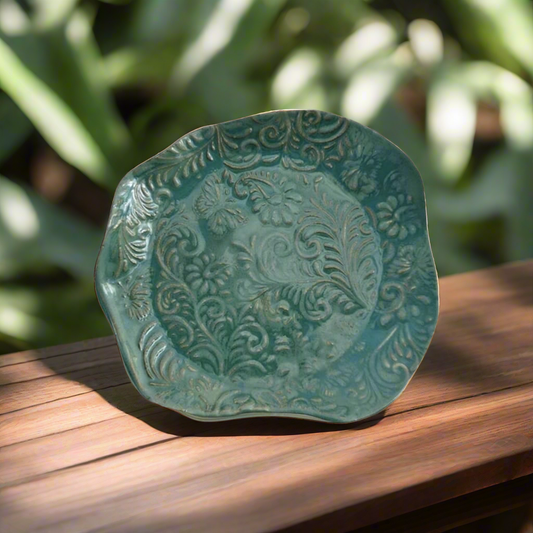 Butterfly Garden Ceramic Dish – Holder for Everyday Treasures, Ø14×2 cm