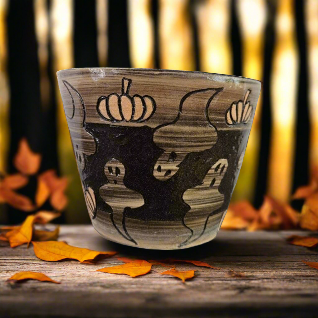 Haunted Pumpkin Planter – Spooky Whimsy Ceramic Pot, Ø 12 × 10 cm