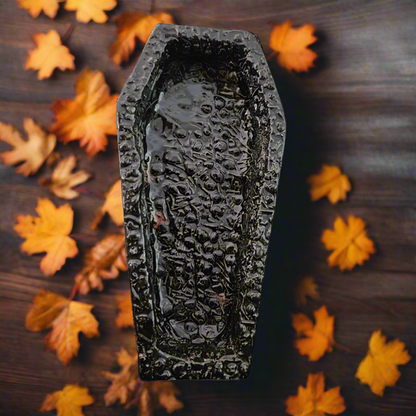 Skulls & Bones Ceramic Trinket Coffin – Obsidian Ceramic Resting Place, 15×7×2 cm