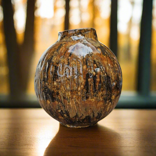 Rustic Relief Ceramic Sphere Vase – Earthen Textured Vessel, Ø13×15 cm by Red Raven Pottery