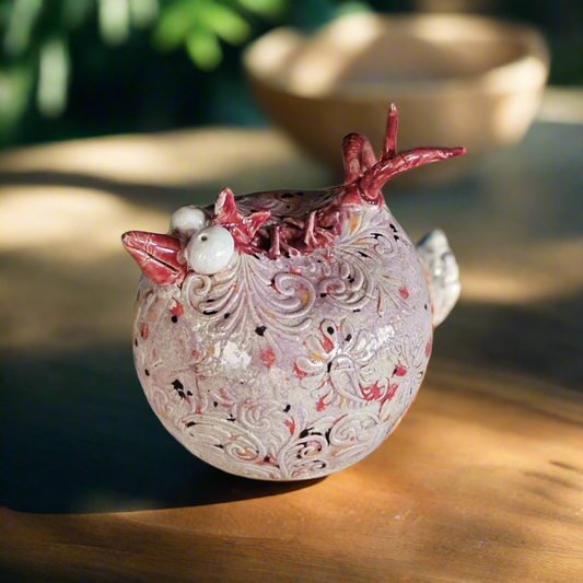 Whimsical Chicken Sculpture – Pink Baroque Ceramic Decor, Ø11×12 cm