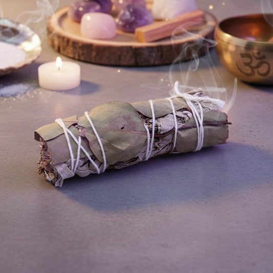 White Sage & Eucalyptus Smudge Stick – Smoke of Renewal & Breath, 10 cm
