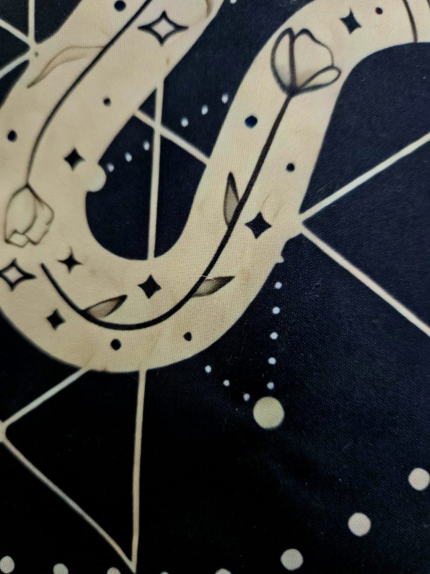 Tarot & Altar Cloth Serpent 49 x 49cm