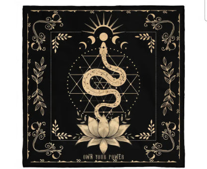 Tarot & Altar Cloth Serpent 49 x 49cm