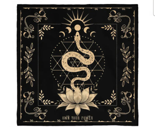 Tarot & Altar Cloth Serpent 49 x 49cm