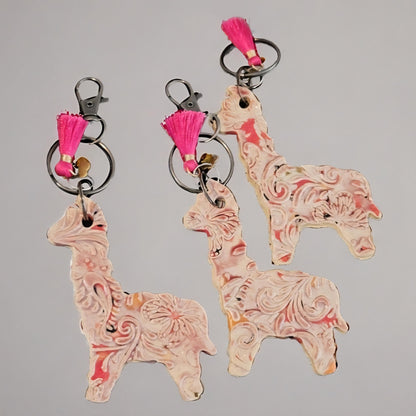 Alpaca Joy Keychain – Cheerful Companion Ceramic Charm, 7 x 4.5 cm by Red Raven Pottery