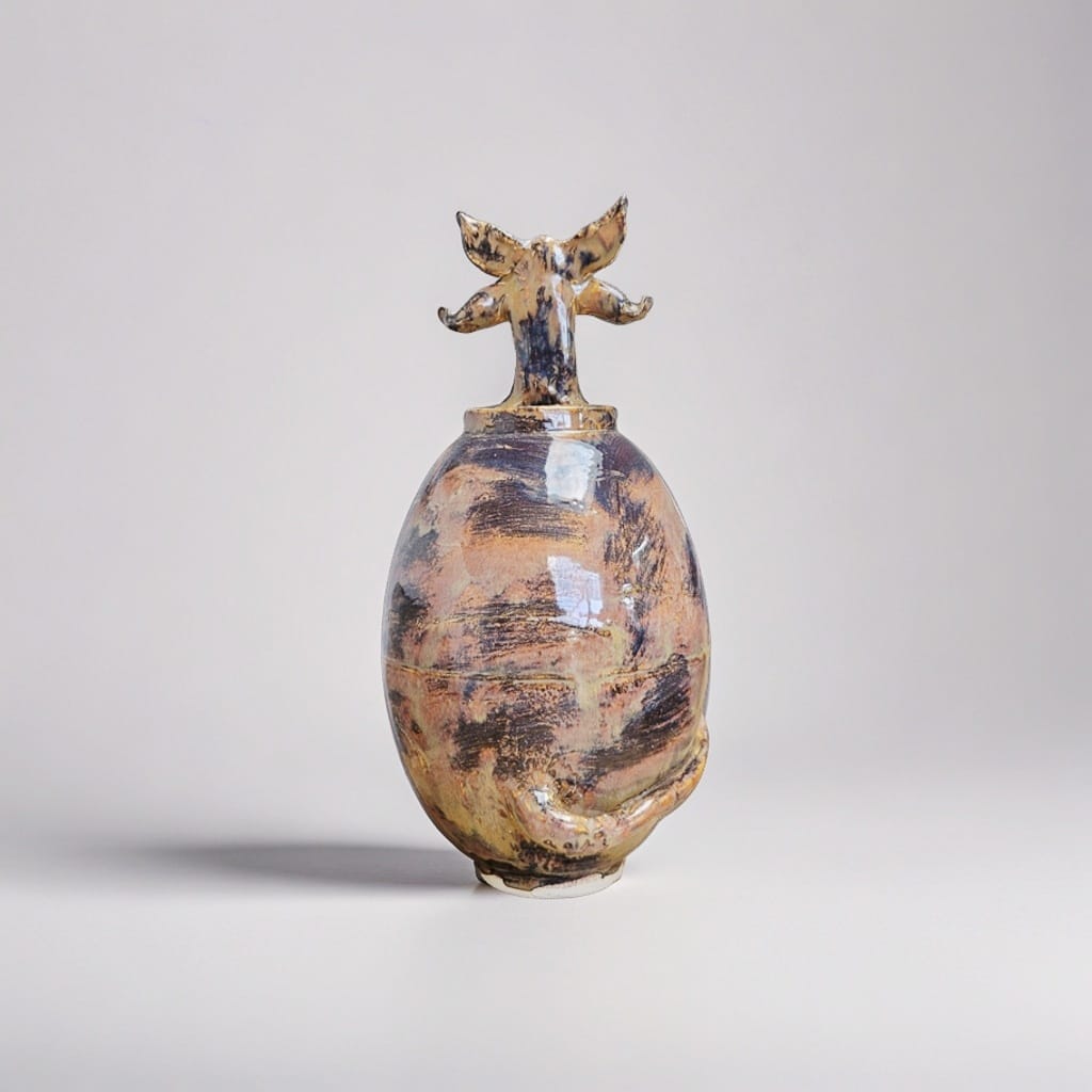 AristoCat Ceramic Figurine & Vase – Baronial Watchful Grace, Ø12×23 cm by Red Raven Pottery