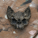 Batt Skull Studio Plaster Fridge Magnet - Occult Studio Cast Ornament, 4.5 x 5 x 2cm