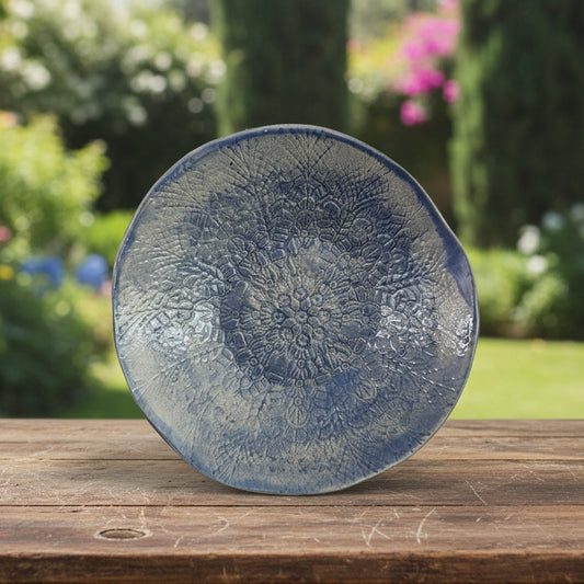 Blue Lace Ceramic Bowl – Textured Calm in Clay, Ø22×5 cm by Red Raven Pottery