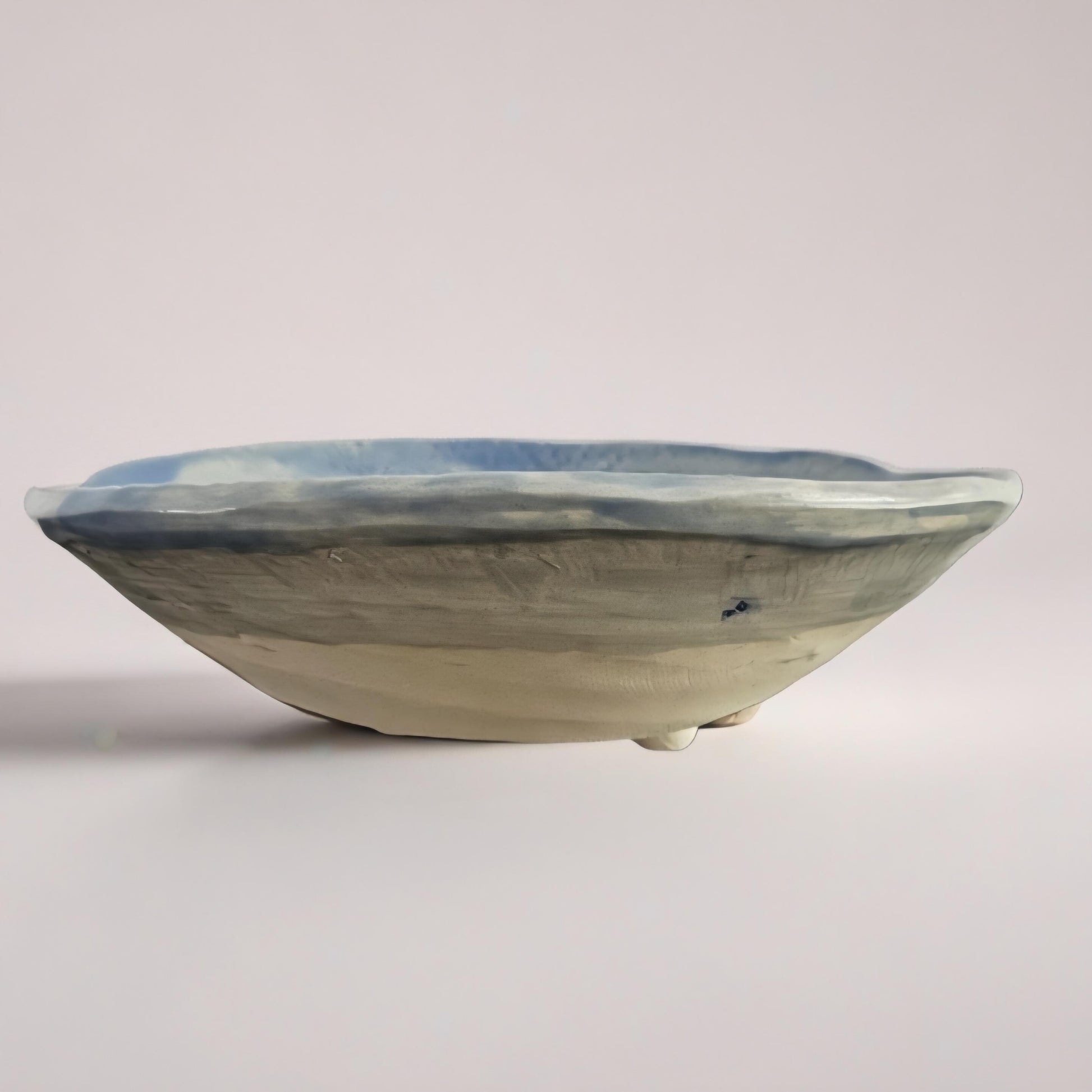 Blue Lace Ceramic Bowl – Textured Calm in Clay, Ø22×5 cm by Red Raven Pottery