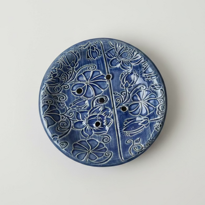 Botanical Charm Handmade Ceramic Soap Dish – Garden Ritual for Bathroom & Kitchen, Ø10 × 2 cm
