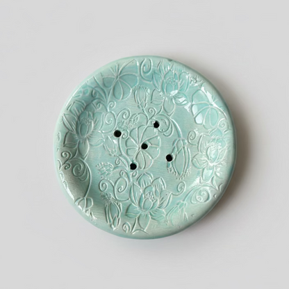 Botanical Charm Handmade Ceramic Soap Dish – Garden Ritual for Bathroom & Kitchen, Ø10 × 2 cm