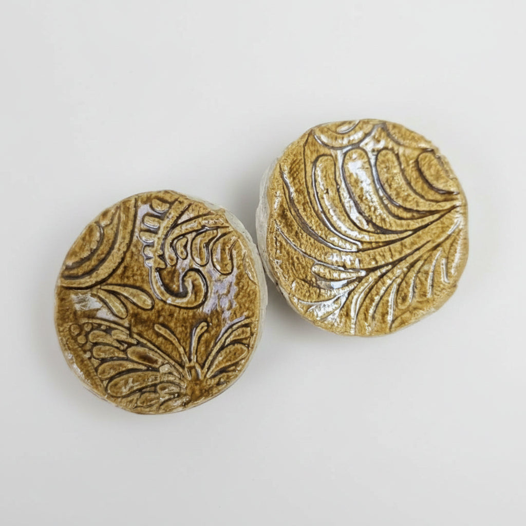 Botanical Vibe Ceramic Fidgets – Grounding Tokens for ADHD, PTSD & Spectrum Relief, Ø2×0.5 cm by Red Raven Pottery