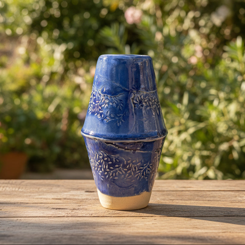 Botanical Zenith Ceramic Mini Vase – High Sky Growth in Stillness, Ø6×10 cm by Red Raven Pottery