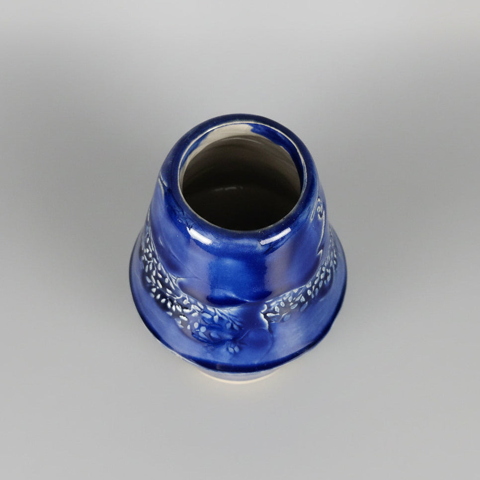 Botanical Zenith Ceramic Mini Vase – High Sky Growth in Stillness, Ø6×10 cm by Red Raven Pottery