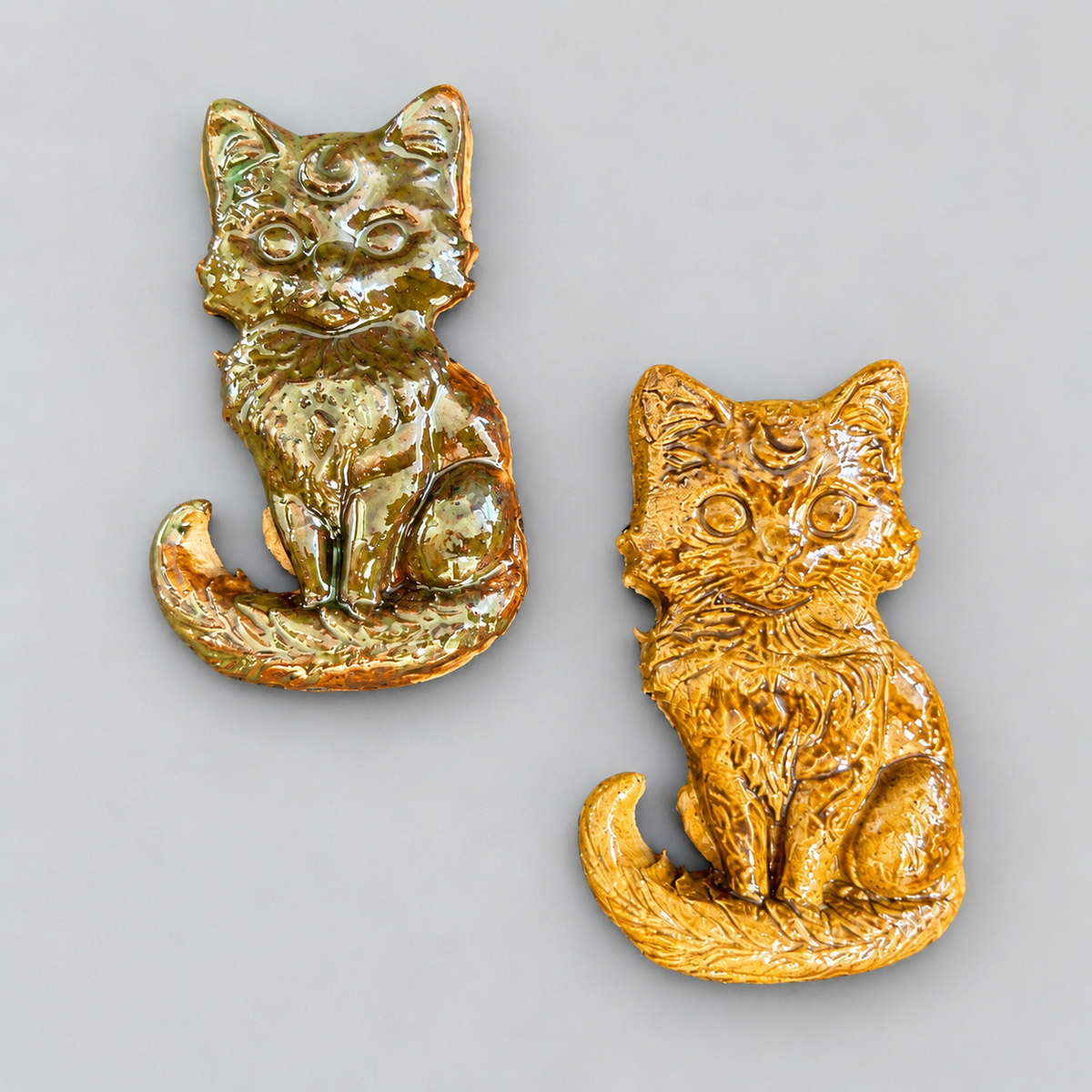Celestial Feline Handmade Ceramic Fridge Magnet – Mystic Cat Familiar, 6.5 × 3.5 × 0.5 cm by Red Raven Pottery