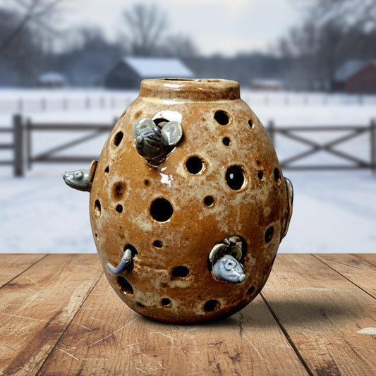 Cheese Burrow Ceramic Vase – Whimsical Mouse-Hollow Vessel, Ø11×13 cm by Red Raven Pottery