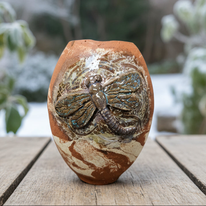 Dragonfly Passage Ceramic Vase – Echoes of Quiet Flight, Ø12×15 cm by Red Raven Pottery