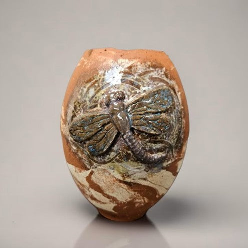 Dragonfly Passage Ceramic Vase – Echoes of Quiet Flight, Ø12×15 cm by Red Raven Pottery