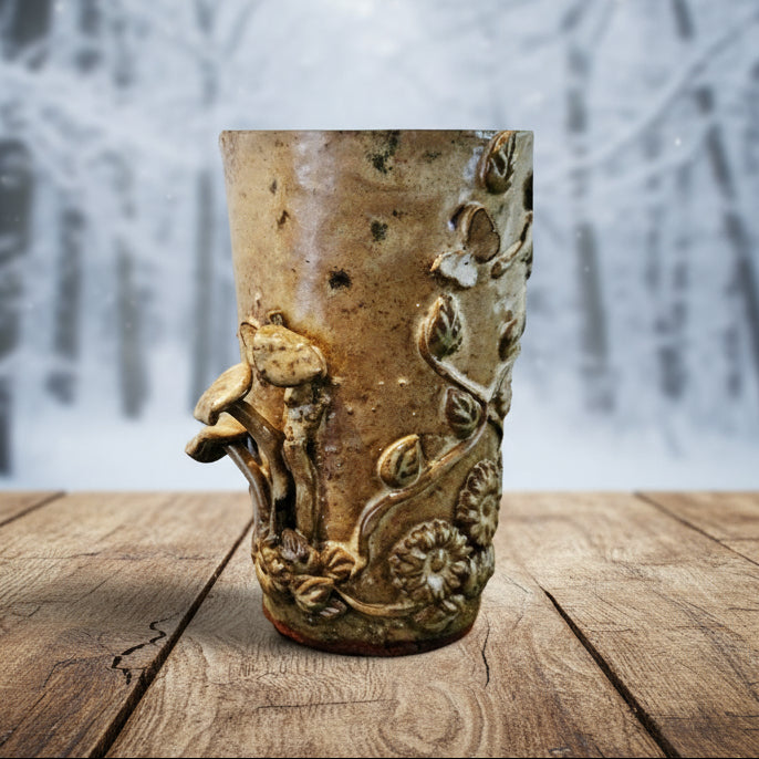 EarthRoot Ceramic Tumbler – Woodland Offering Vessel, Ø8×12 cm by Red Raven Pottery