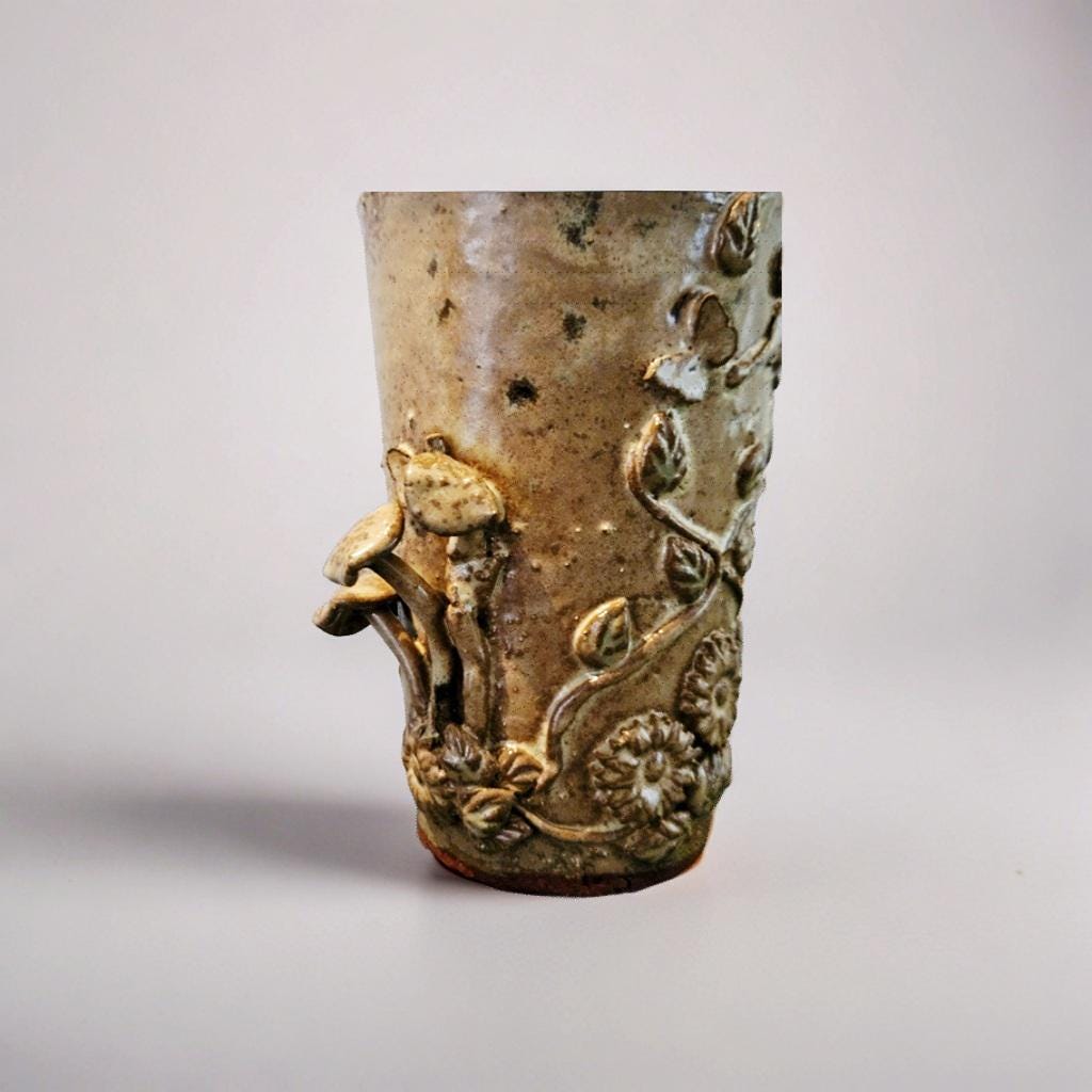 EarthRoot Ceramic Tumbler – Woodland Offering Vessel, Ø8×12 cm by Red Raven Pottery