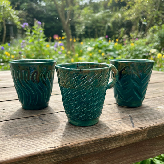 Emerald Grove Ceramic Cup – Ritual Beneath the Canopy, Ø8.5×9 cm by Red Raven Pottery