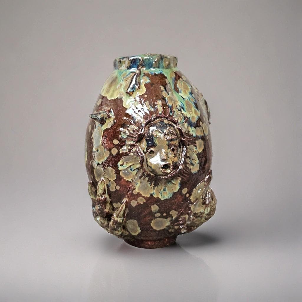 Enigmatic Bone-Mask Ceramic Vase – Dark Folk Ritual Vessel, Ø12×17.5 cm by Red Raven Pottery