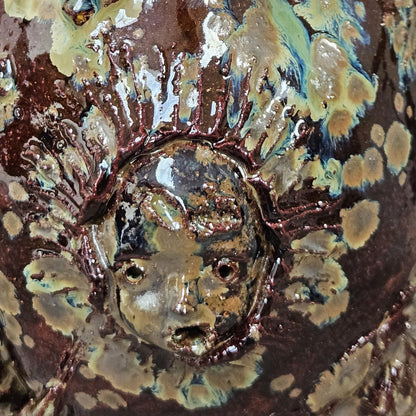 Enigmatic Bone-Mask Ceramic Vase – Dark Folk Ritual Vessel, Ø12×17.5 cm by Red Raven Pottery