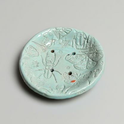 Eucalyptus Entomology Handmade Ceramic Soap Dish – Insects in Soft Green, Ø10 × 2 cm by Red Raven Pottery