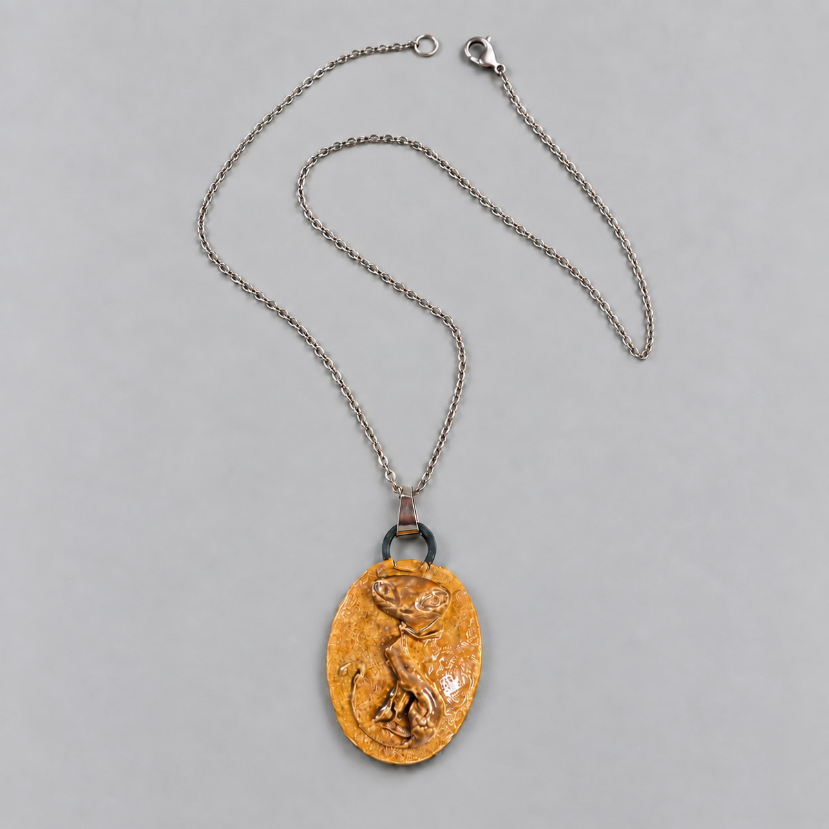 Feline Familiar Handmade Ceramic Necklace – Cat Spirit Pendant, 3.5 × 2.5 × 0.5 cm by Red Raven Pottery