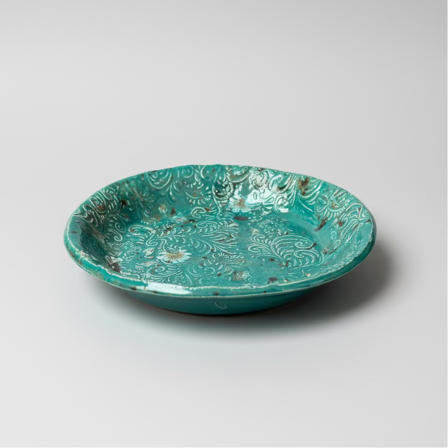 Floral Reef Ceramic Plate – Botanical Serving Ritual, Ø19.5×3 cm & Ø17.5×3 cm by Red Raven Pottery