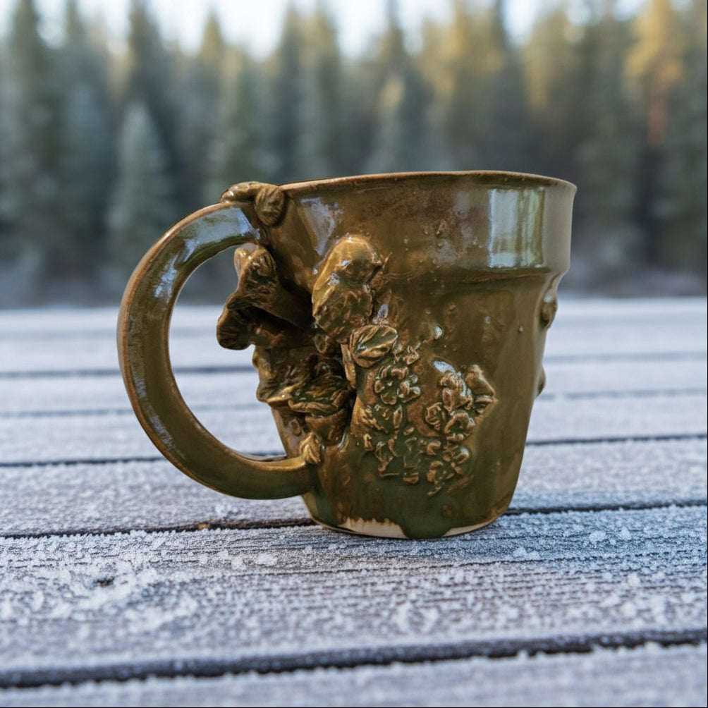 Forestbound Ceramic Tea Mug – Moss-Green Woodland Ritual, Ø9.5×10 cm by Red Raven Pottery