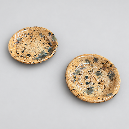 Fossil Field Handmade Ceramic Soap Dish – Excavation Relics, Ø10 × 2 cm by Red Raven Pottery