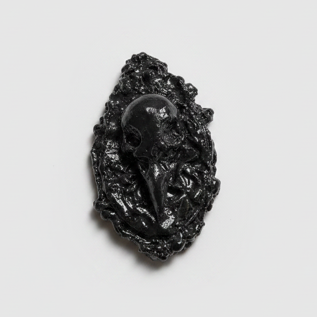 Framed Raven Skull Fridge Magnet – Dark Baroque Ceramic Ornament, 5×3 cm by Red Raven Pottery