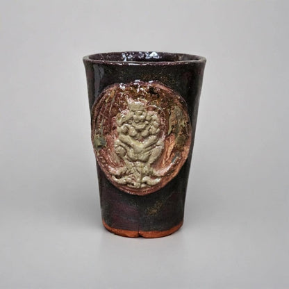 Gargoyle Sentinel Ceramic Tumbler – Stoneborn Watcher Vessel, Ø8.5×12 cm by Red Raven Pottery