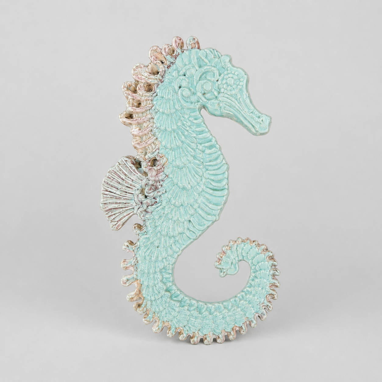 Graceful Seahorse Ceramic Wall Hanging – Ocean Spirit Figurine, 17×10 cm by Red Raven Pottery