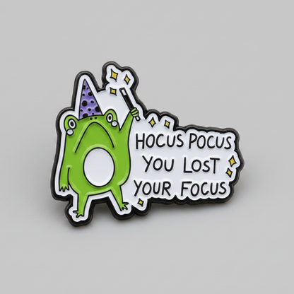 Hocus Pocus Lapel Pin – Spellbound Frog Metal Badge, 3 × 2.7 cm