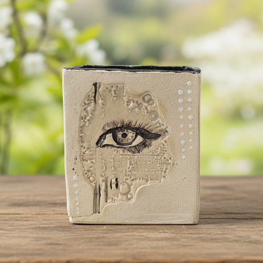 I See You Ceramic Vase – Watchful Presence In Clay, Ø8×10 cm by Red Raven Pottery