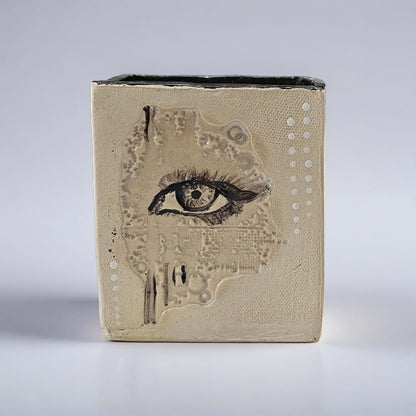 I See You Ceramic Vase – Watchful Presence In Clay, Ø8×10 cm by Red Raven Pottery